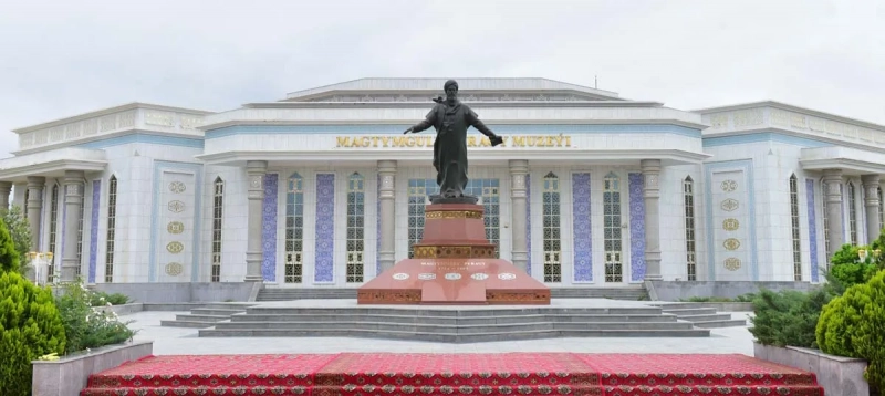 На родине Махтумкули прошло награждение победителей творческих конкурсов