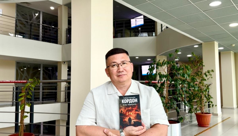 Система не прощала веры: в чем феномен новой книги Хайдара Байзакова