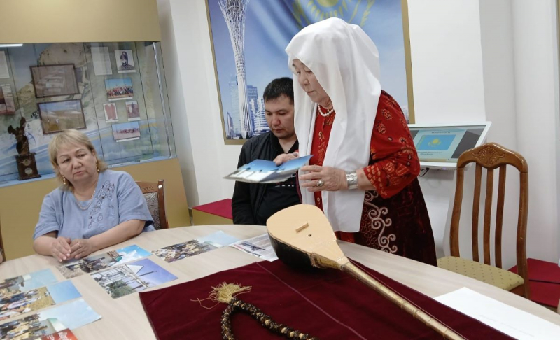 Домбра Жамбыла – в дар музею