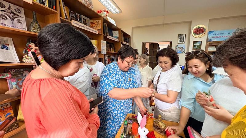 Легенда казахской оперы: в Караганде прошла выставка к 100-летию Ермека Серкебаева