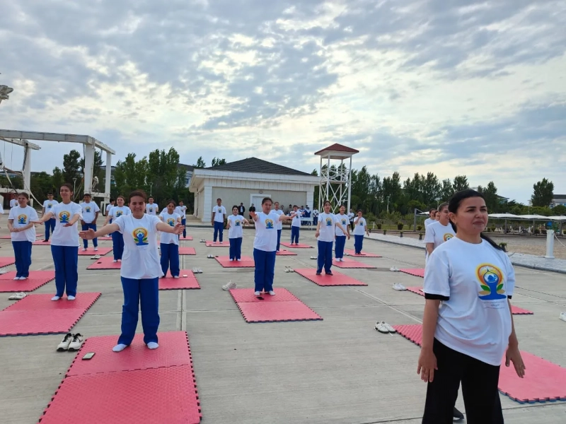 В Туркменистане стартовали мероприятия к 12-му Международному дню йоги