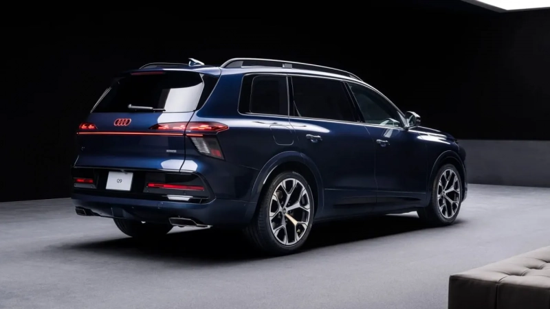 Audi представила самый большой кроссовер в истории бренда