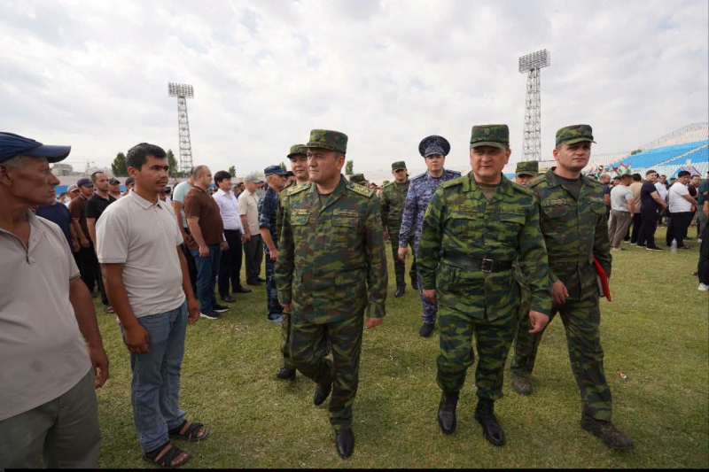 Министр обороны Таджикистана принял участие в проверке территориальной обороны в Худжанде