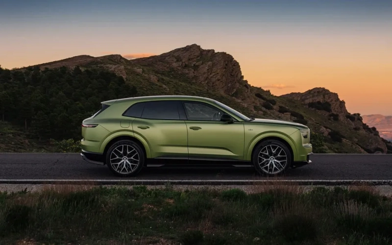 Bentley представила первый в истории компании электромобиль — кроссовер Torcal
