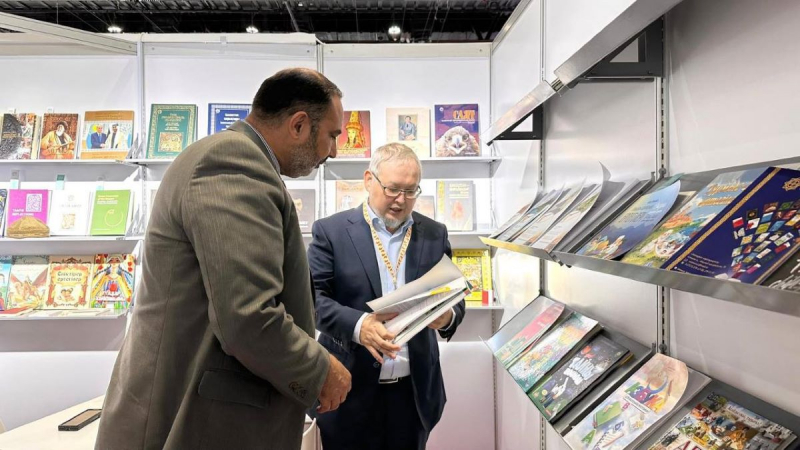 Казахстанская делегация приняла участие в книжной ярмарке в Абу-Даби