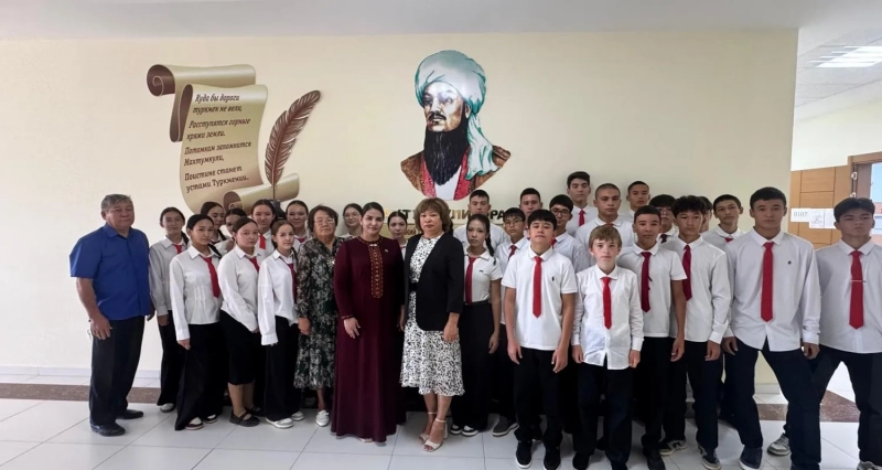 Консульство Туркменистана в Астрахани провело открытый урок в школе села Фунтово
