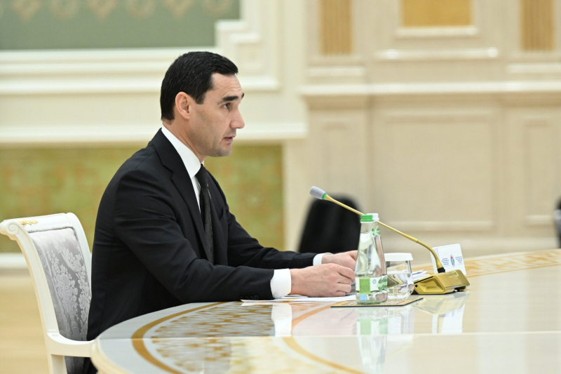 Эмомали Рахмон призвал страны региона расширить экономическое и энергетическое сотрудничество