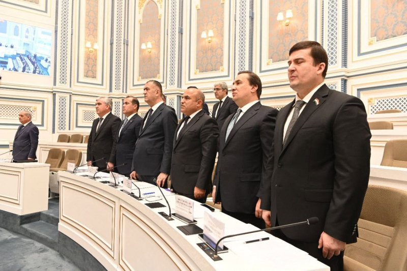 Таджикистан и ОАЭ расширят авиасообщение
